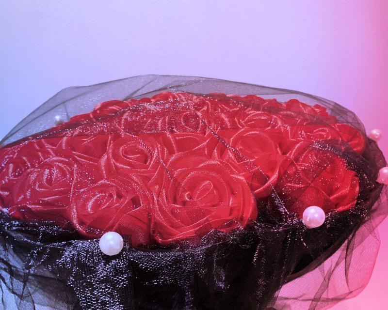 永生花——守护爱意的时光（神秘的花语、长久的特点与养护要点）