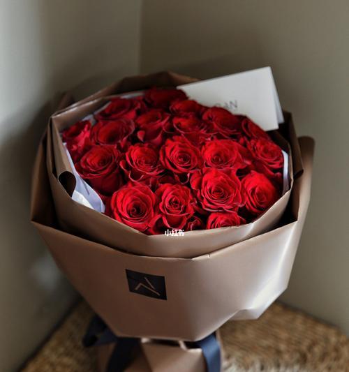 教你如何包出精美的玫瑰花束（一步步教你如何包装玫瑰花束，让你的心意更显珍贵）