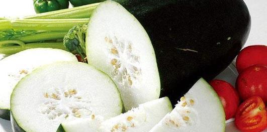 川贝是凉性还是热性食物？川贝的性味和功效是什么？