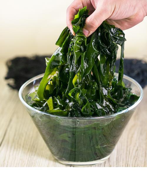 裙带菜是什么菜？裙带菜和海带有什么区别？